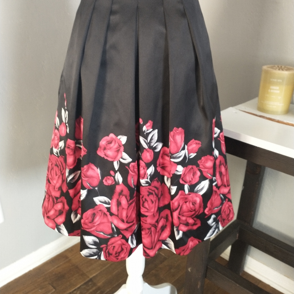 White House Black Market dress. B - Picture 2 of 12